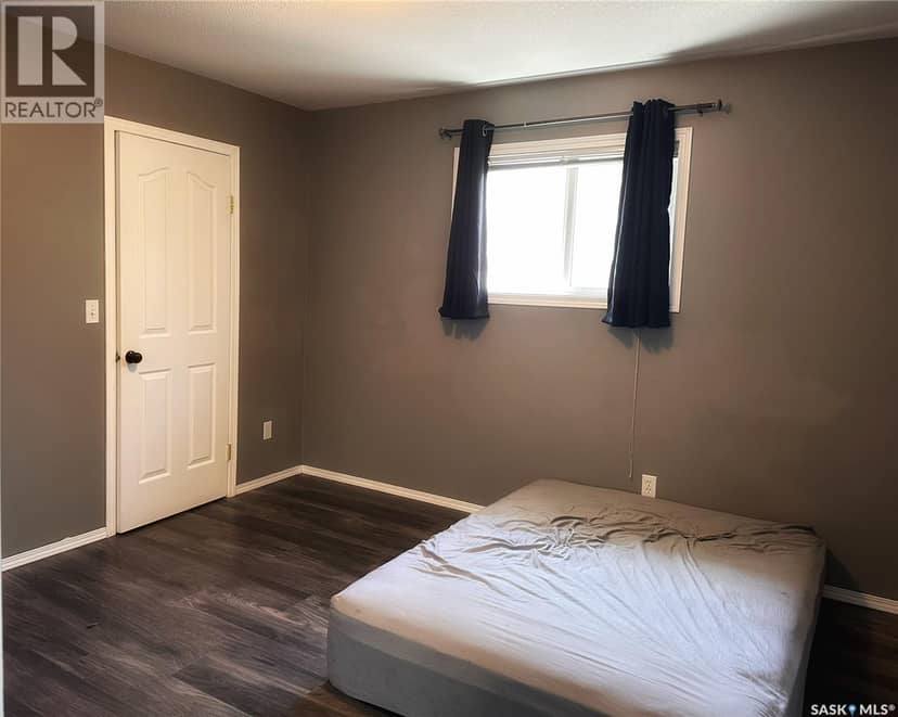 1804 Belfast AVENUE — photo 13 of 27