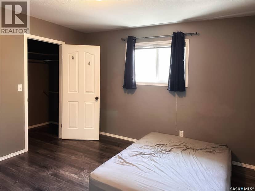 1804 Belfast AVENUE — photo 16 of 27