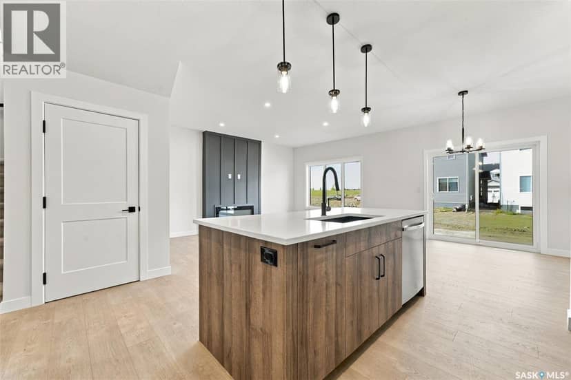 247 Doran WAY — photo 9 of 40