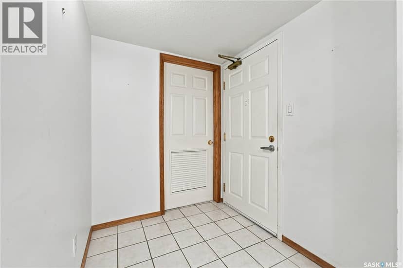 103 303 Pinehouse DRIVE — photo 17 of 40