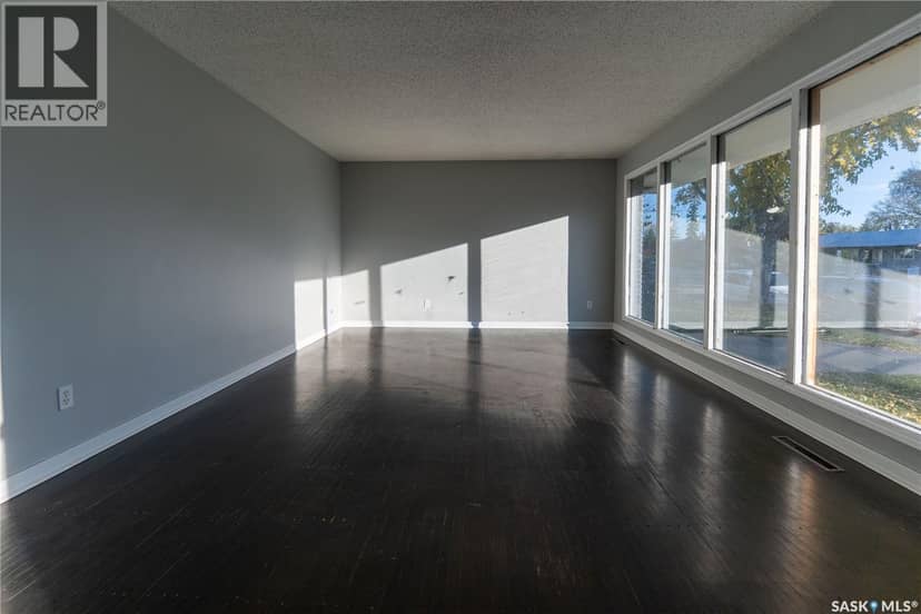 607 Q Avenue N, Saskatoon, photo 5