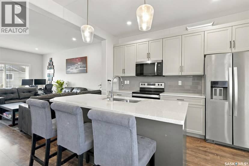 661 Feheregyhazi BOULEVARD, Saskatoon, photo 3