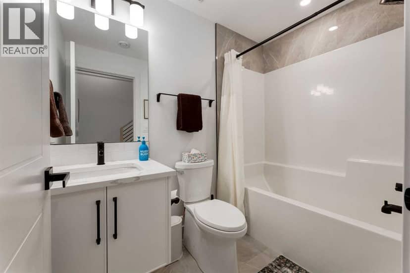 3719 2 Avenue SW — photo 33 of 39