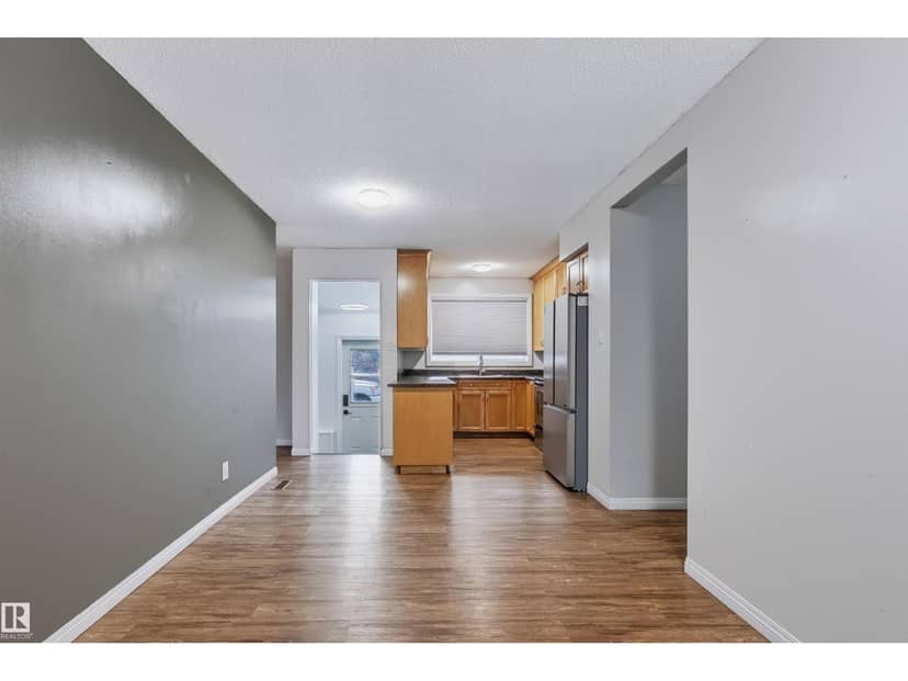 4504 43B AV — photo 10 of 40