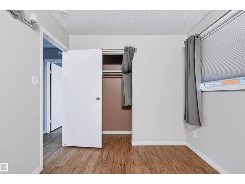 4504 43B AV — photo 23 of 40