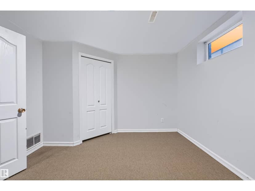 4504 43B AV — photo 34 of 40