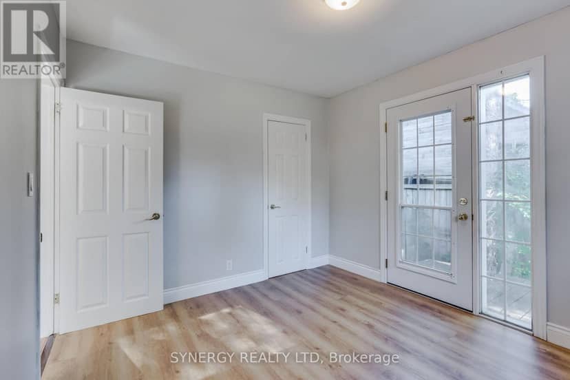 208 King Street — photo 24 of 40
