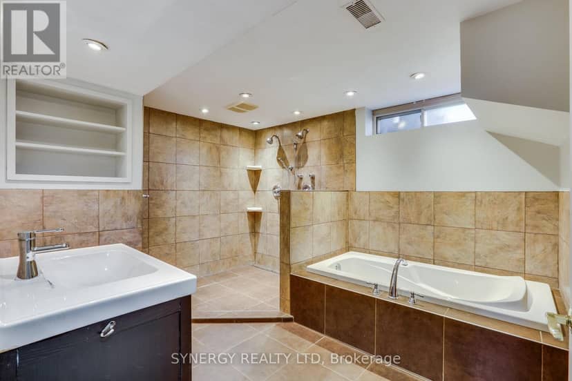 208 King Street — photo 37 of 40