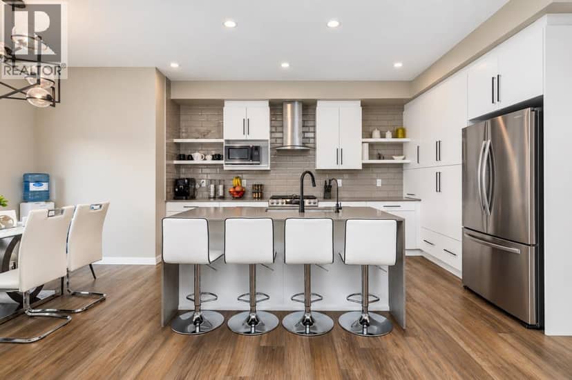 169 Emerald Drive — photo 15 of 40