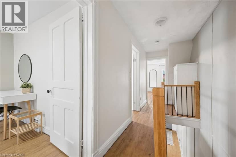 29 VICTORIA Avenue — photo 20 of 39