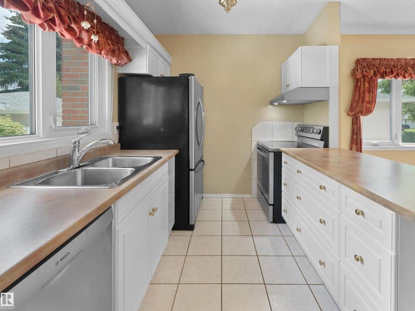 14719 62 ST NW — photo 9 of 40