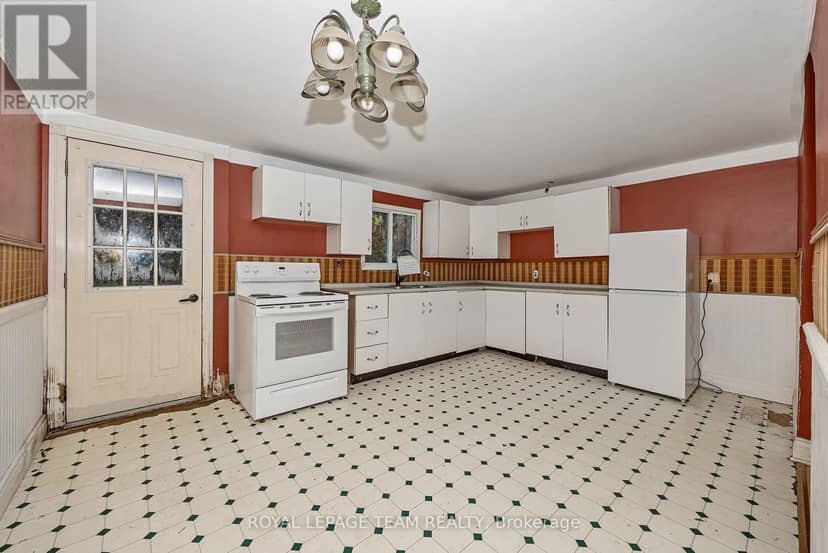 641 Harper Road — photo 15 of 40