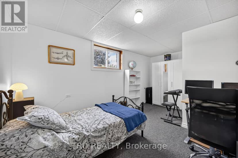 123 Hard Island Road — photo 35 of 40