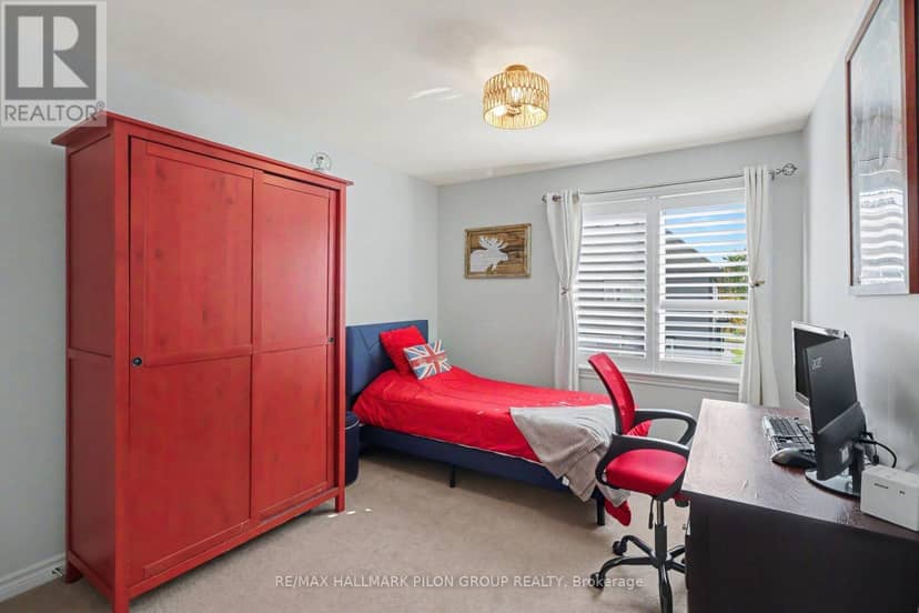 557 Silverbell Crescent — photo 18 of 27