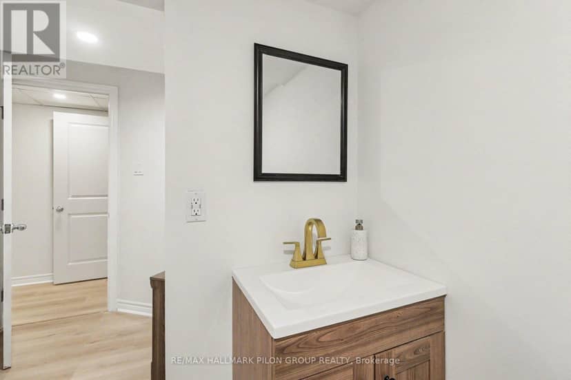 557 Silverbell Crescent — photo 23 of 27