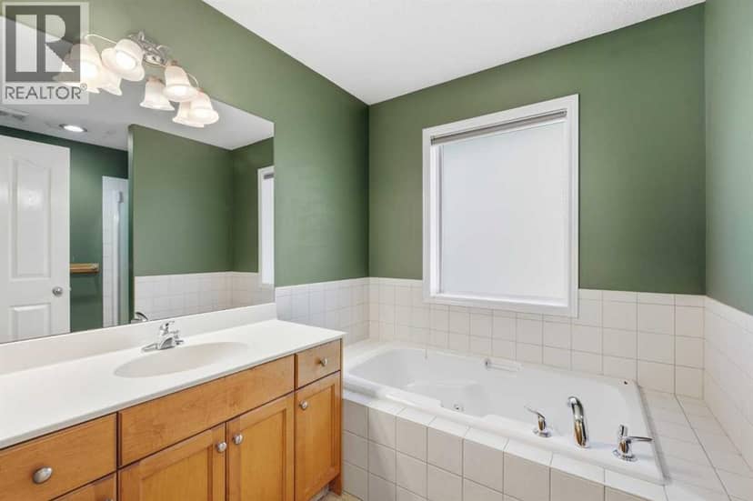 7 Royal Birch Green NW, Calgary, photo 8