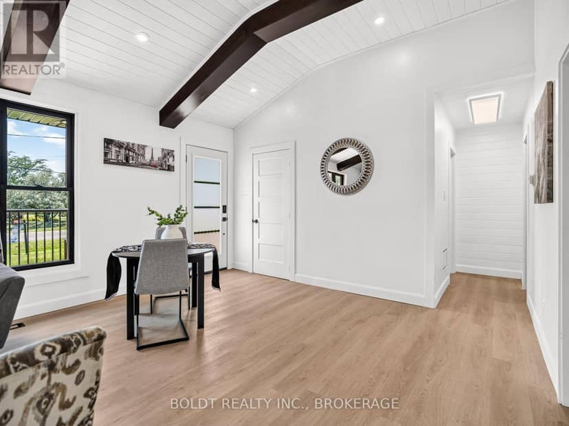 6221 Lyons Creek Road, Niagara Falls, photo 5