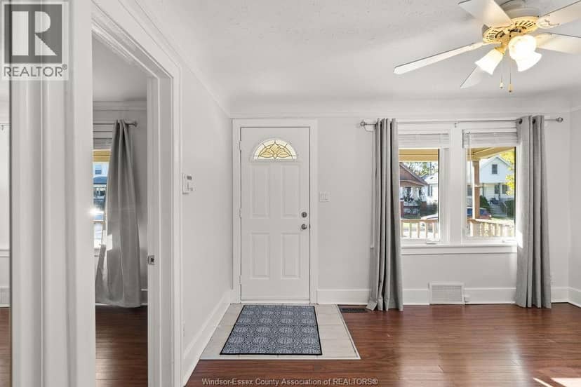 1768 St. Luke, Windsor, photo 6