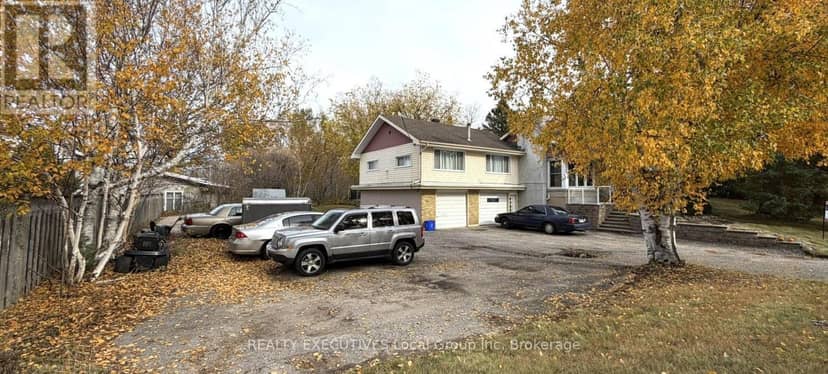 978 Main Street N, Callander, photo 3