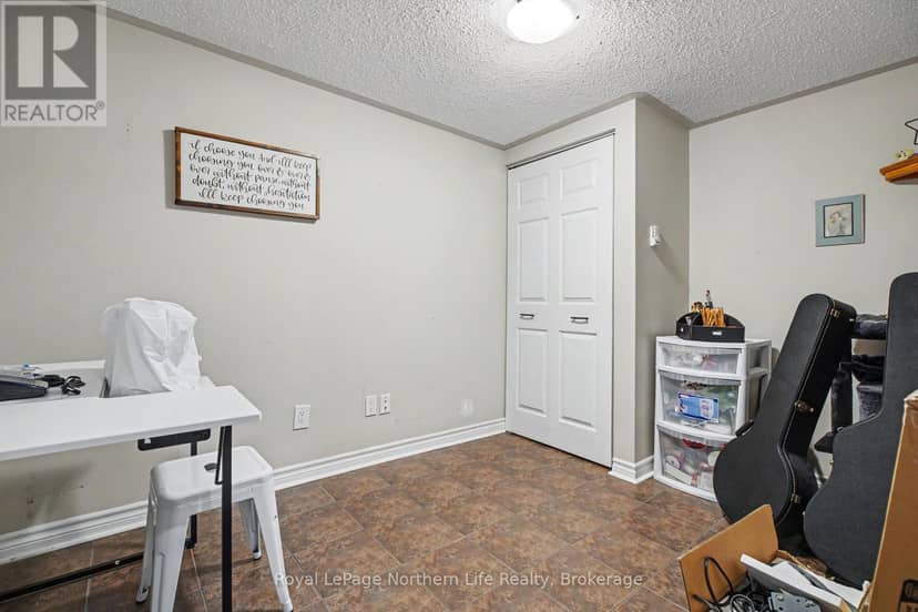 23 Springdale Drive — photo 31 of 40