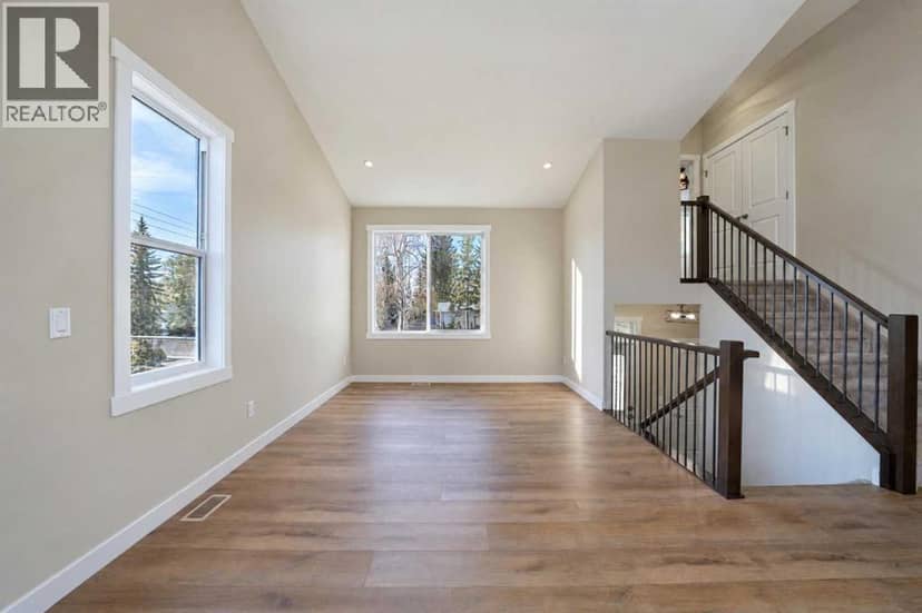 5518 52 Street — photo 13 of 31