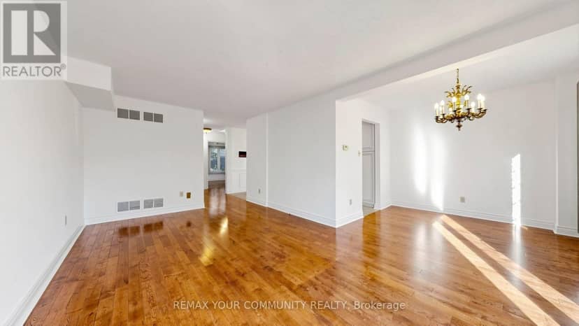 59 Robert Hicks Drive, Toronto, photo 8