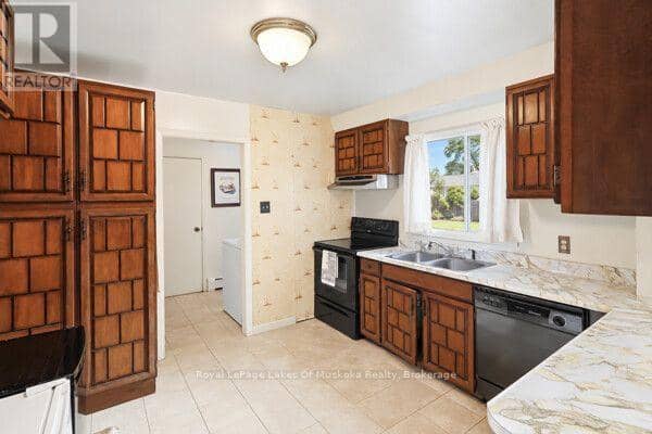 13 East Road, Lake of Bays, photo 4