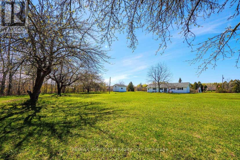 26 Maple Golf Crescent, Northern Bruce Peninsula, photo 3