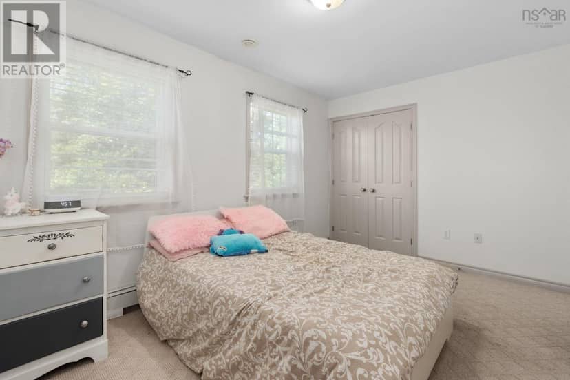 110 Sawmill Crescent — photo 19 of 40
