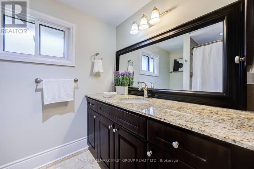 33 Anstead Crescent — photo 21 of 40