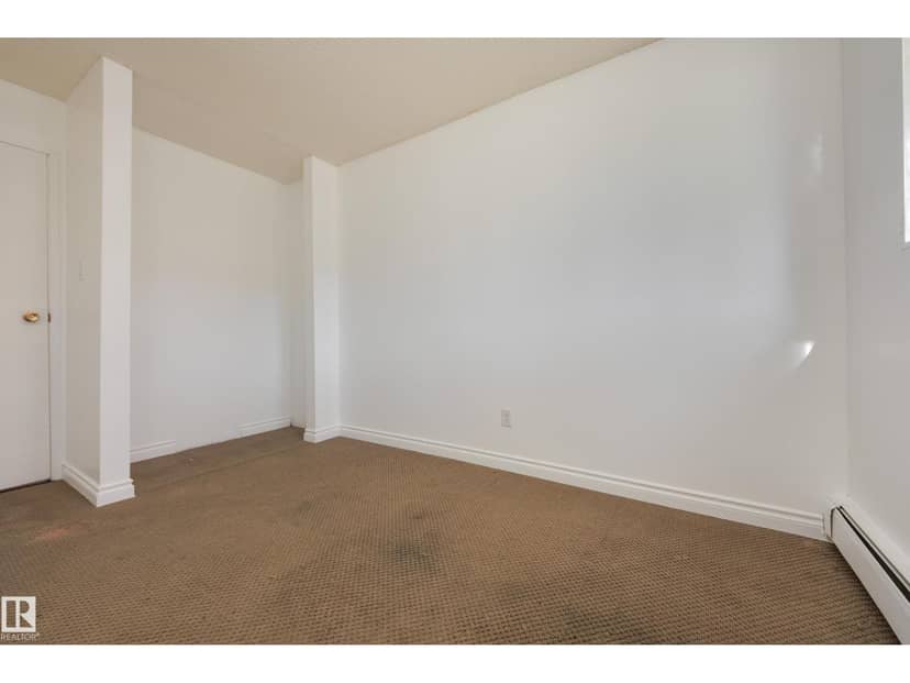 #4 10836 116 ST NW — photo 20 of 26