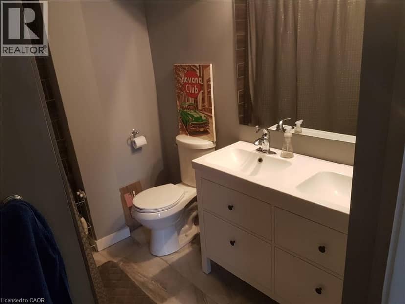 114 CHURCH Street — photo 15 of 40
