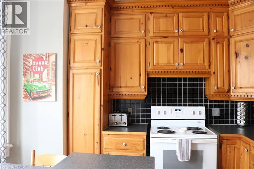 114 CHURCH Street — photo 26 of 40
