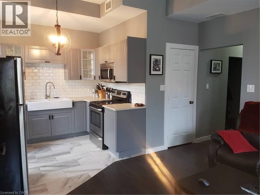 114 CHURCH Street — photo 14 of 40