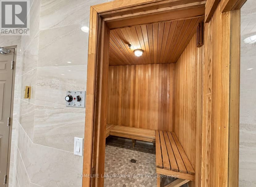 512 - 8 Maison Parc Court — photo 15 of 20