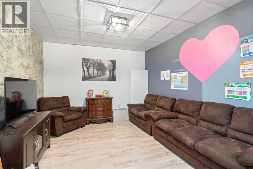 818 Edgefield Street — photo 32 of 40