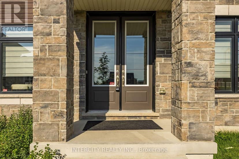 8 Elderberry Way — photo 3 of 40