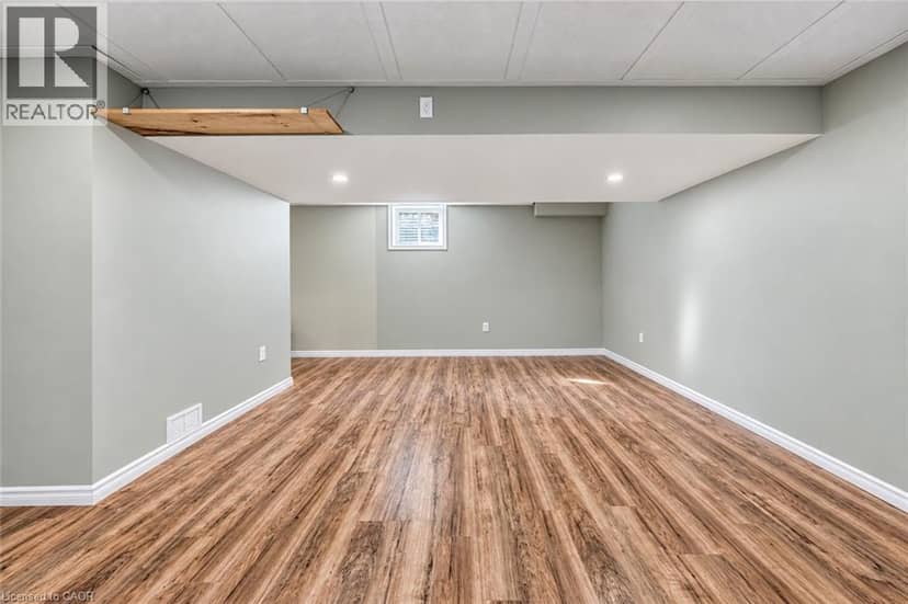 28 GREEN Street — photo 31 of 40