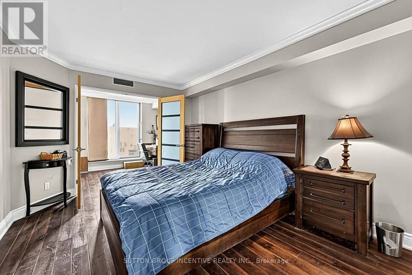 304 - 140 Dunlop Street E — photo 17 of 25