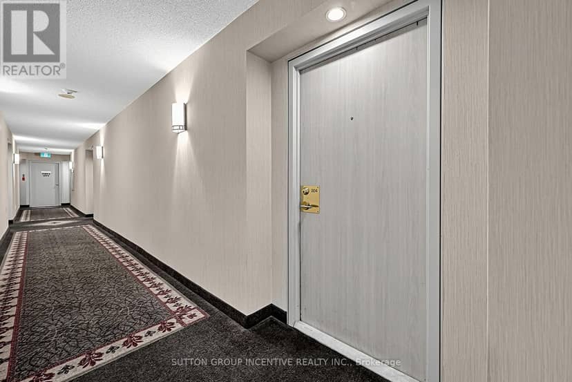 304 - 140 Dunlop Street E, Barrie, photo 6