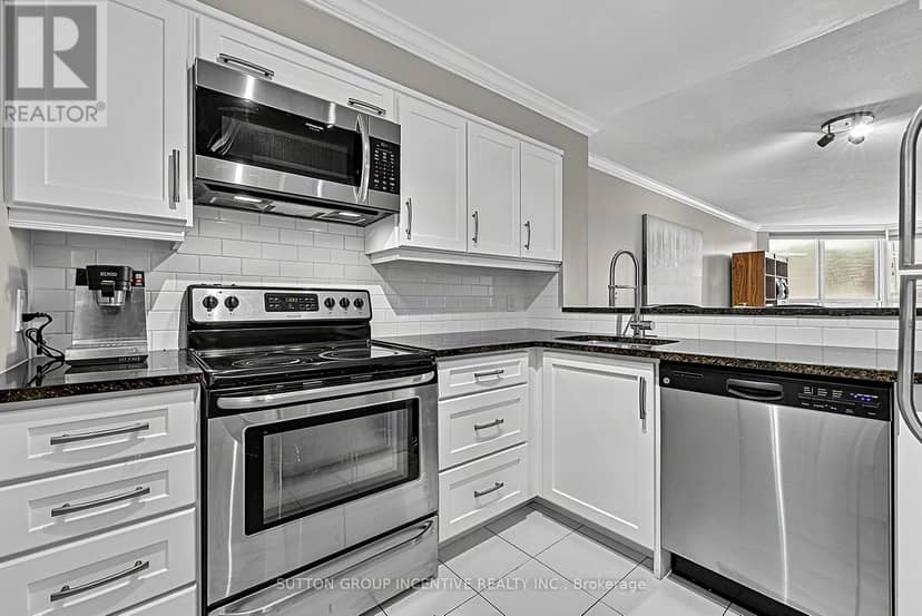 304 - 140 Dunlop Street E, Barrie, photo 7