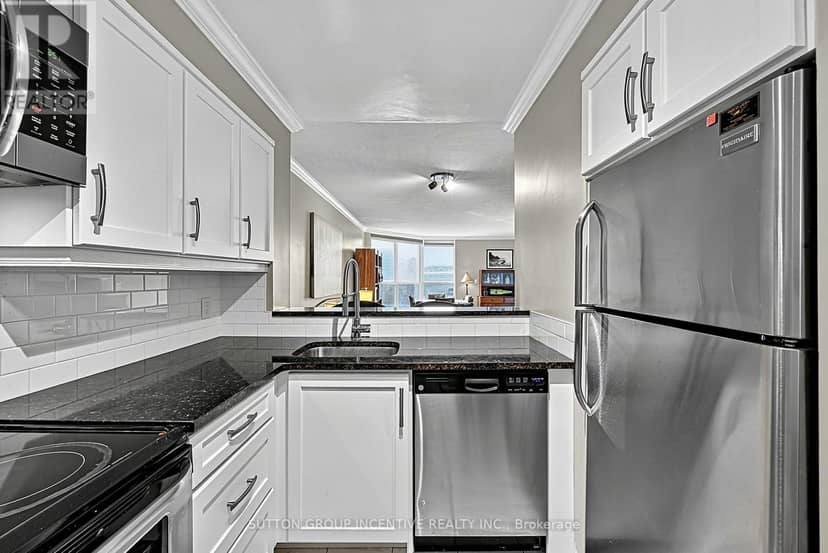 304 - 140 Dunlop Street E, Barrie, photo 8