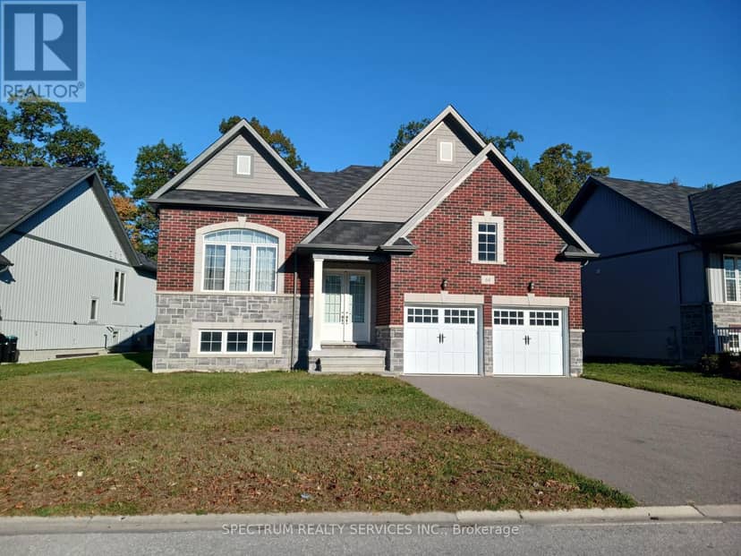 64 Regina Boulevard, Wasaga Beach