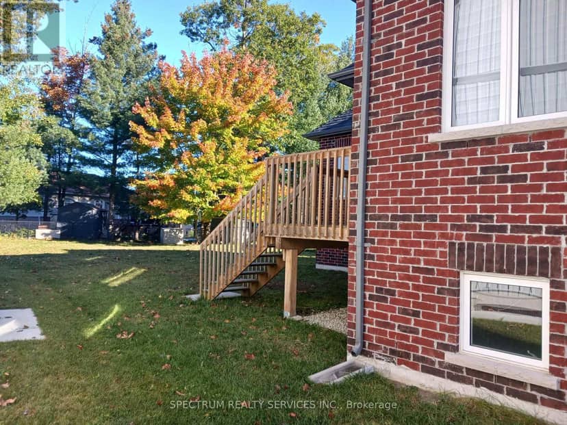 64 Regina Boulevard — photo 22 of 24