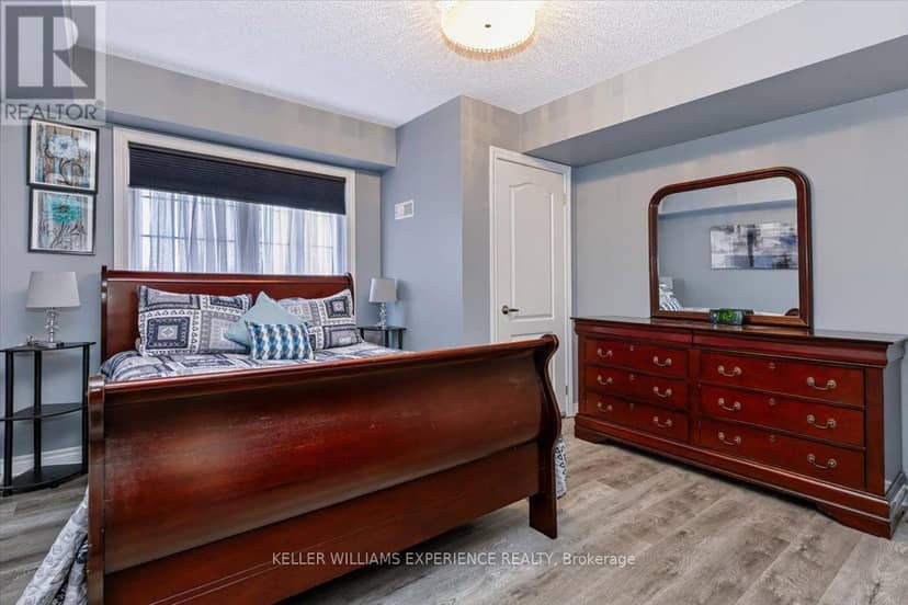 13 - 137 Sydenham Wells — photo 17 of 22