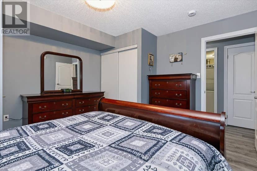 13 - 137 Sydenham Wells — photo 18 of 22