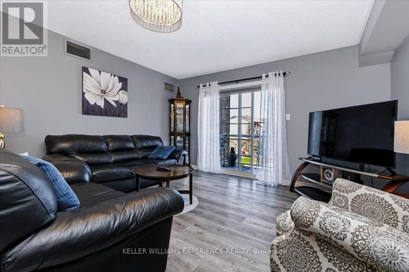 13 - 137 Sydenham Wells — photo 9 of 22