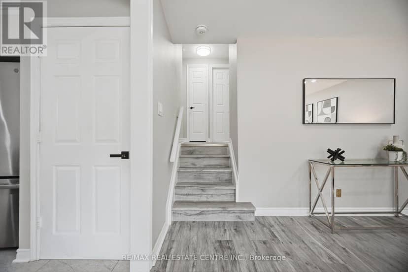 2134 Meadowbrook Road — photo 18 of 40