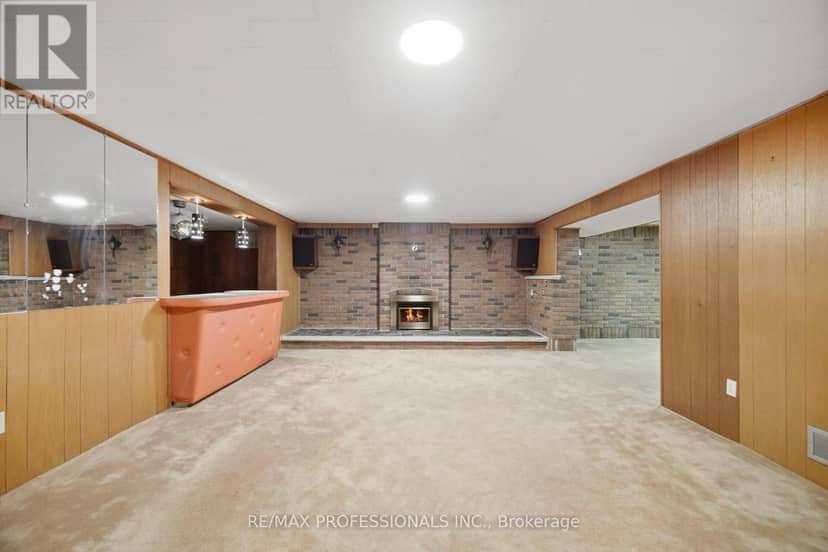 103 Mill Road — photo 31 of 40