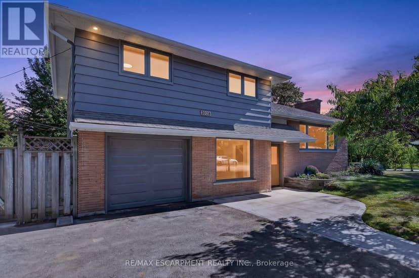 3028 Eva Drive, Burlington, photo 2